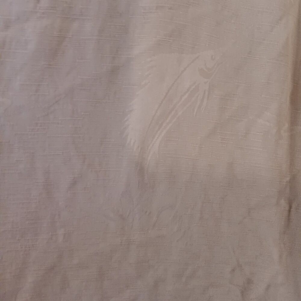 Tommy Bahama Men's Hawaiian Shirt Size XL 100% Silk Swordfish Motif AOP - Picture 4 of 5